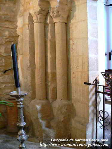 PORTADA DESDE EL INTERIOR DE LA CAPILLA NORTE